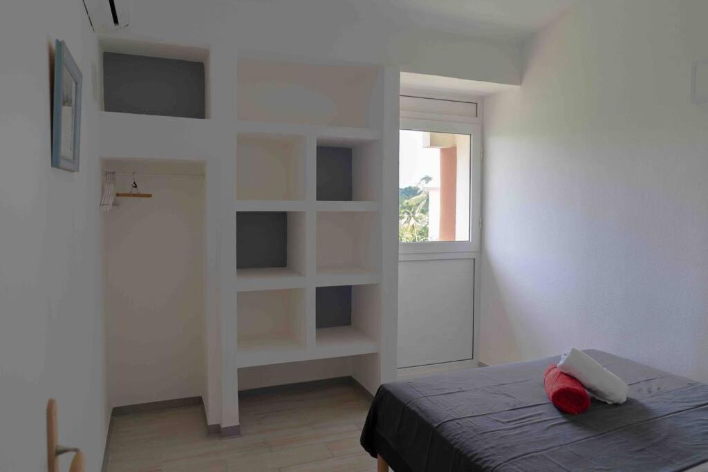 Blue Lagoon Appart En Residence Acces Plage Ле Госие Екстериор снимка
