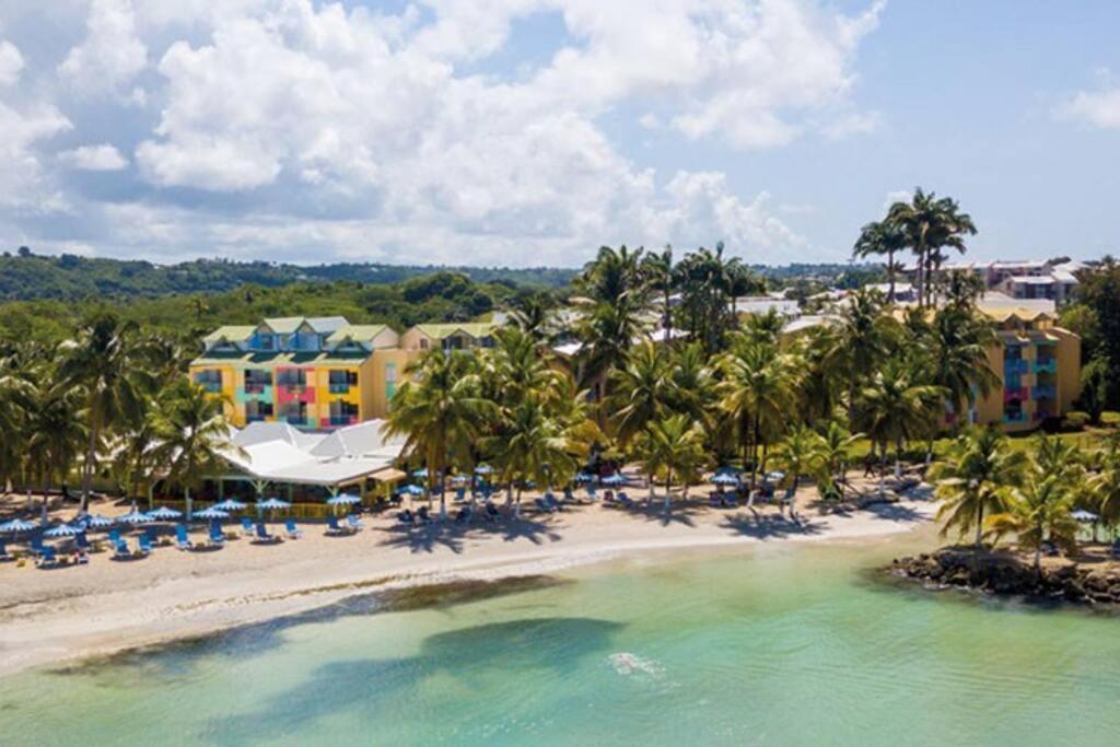 Blue Lagoon Appart En Residence Acces Plage Ле Госие Екстериор снимка